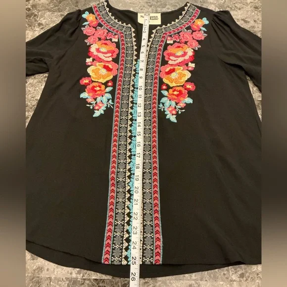 Savanna Jane Vibrant Floral Tunic Bell Sleeve Boho Colorful Embroidery WM SZ S - Picture 9 of 16
